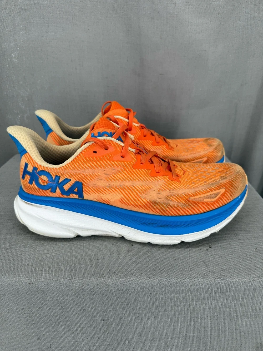 Hoka CLIFTON 9 Men's Road-running Shoe Vibrant Orange/Impala 11D